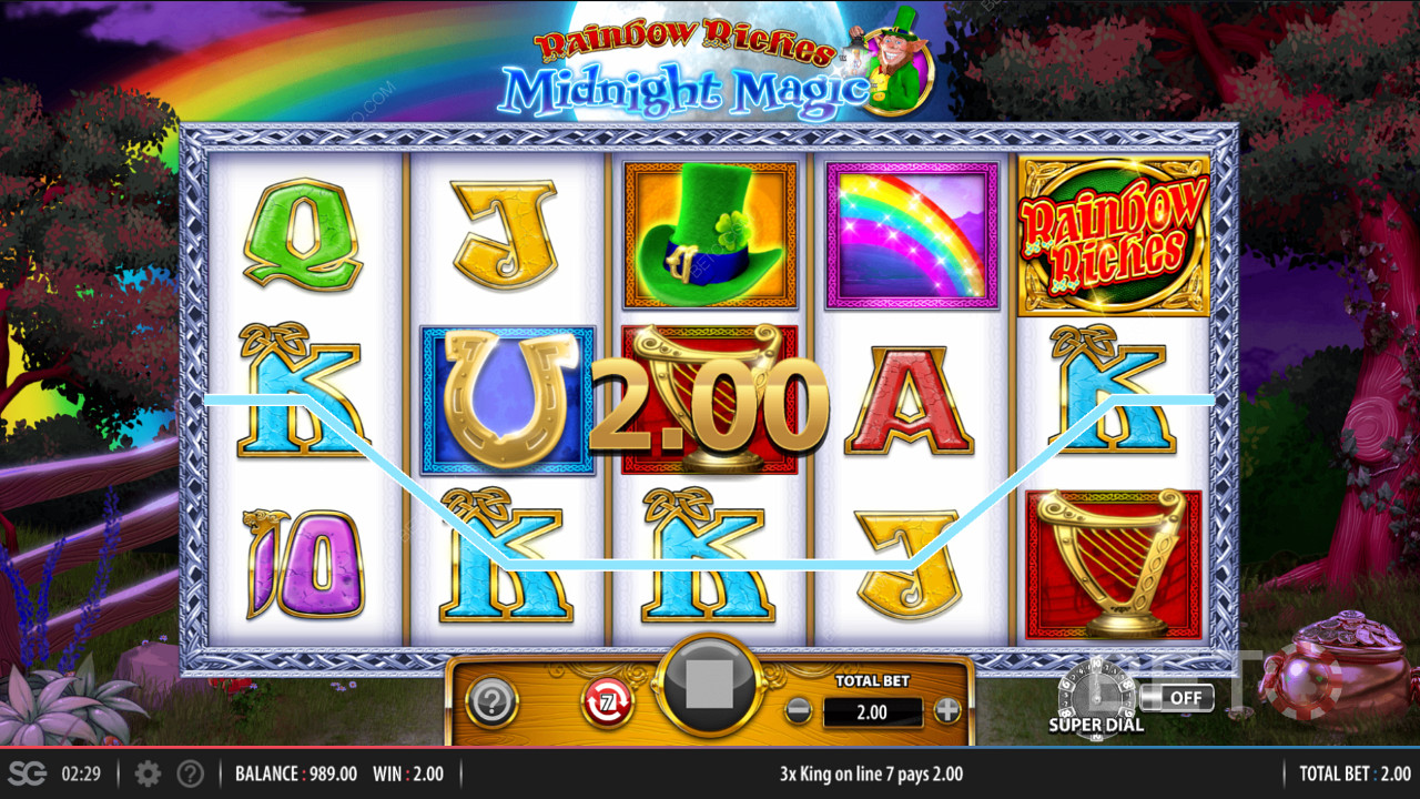 10 خطوط دفع نشطة مختلفة في فتحة Rainbow Riches Midnight Magic
