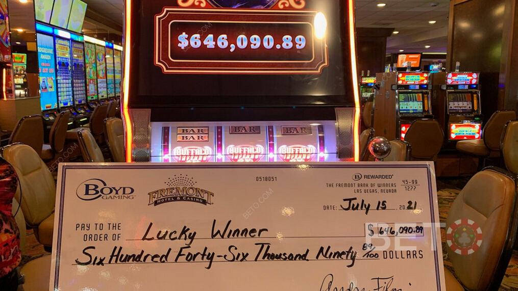 فاز الفائز المحظوظ بأكثر من 600 ألف دولار.