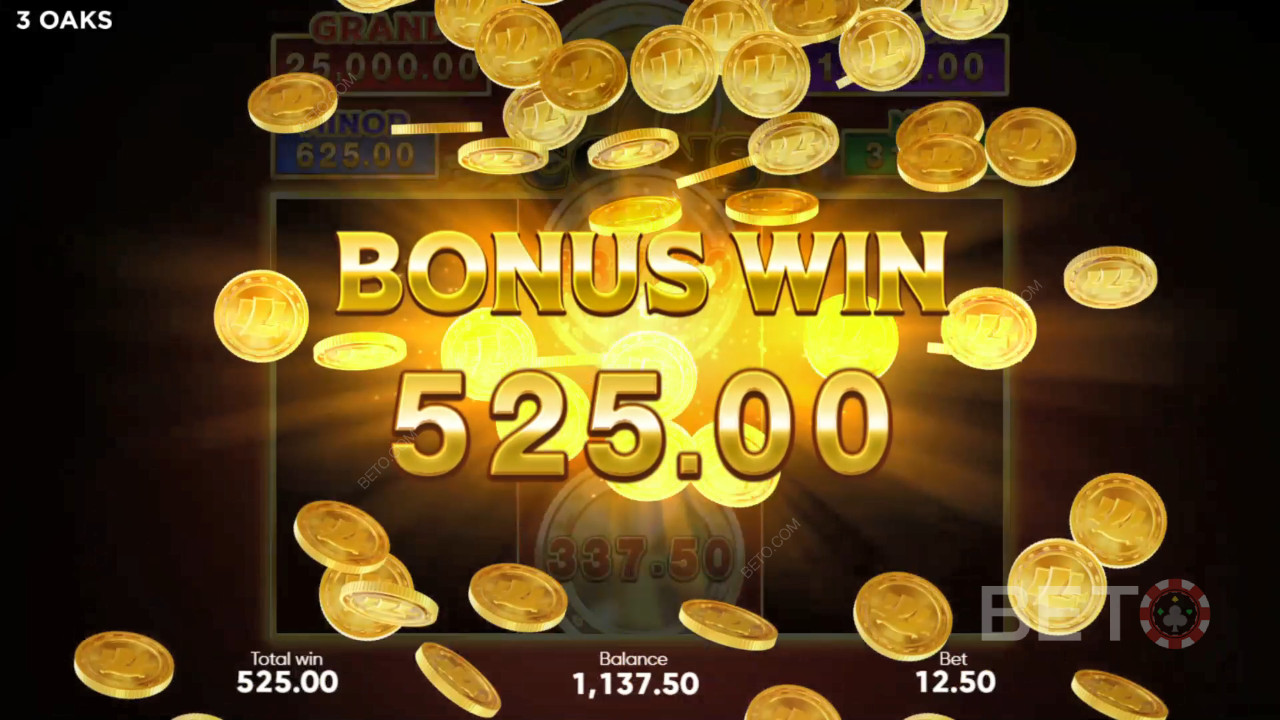 شرح ميزات المكافأة في 777 عملة من 3 Oaks Gaming