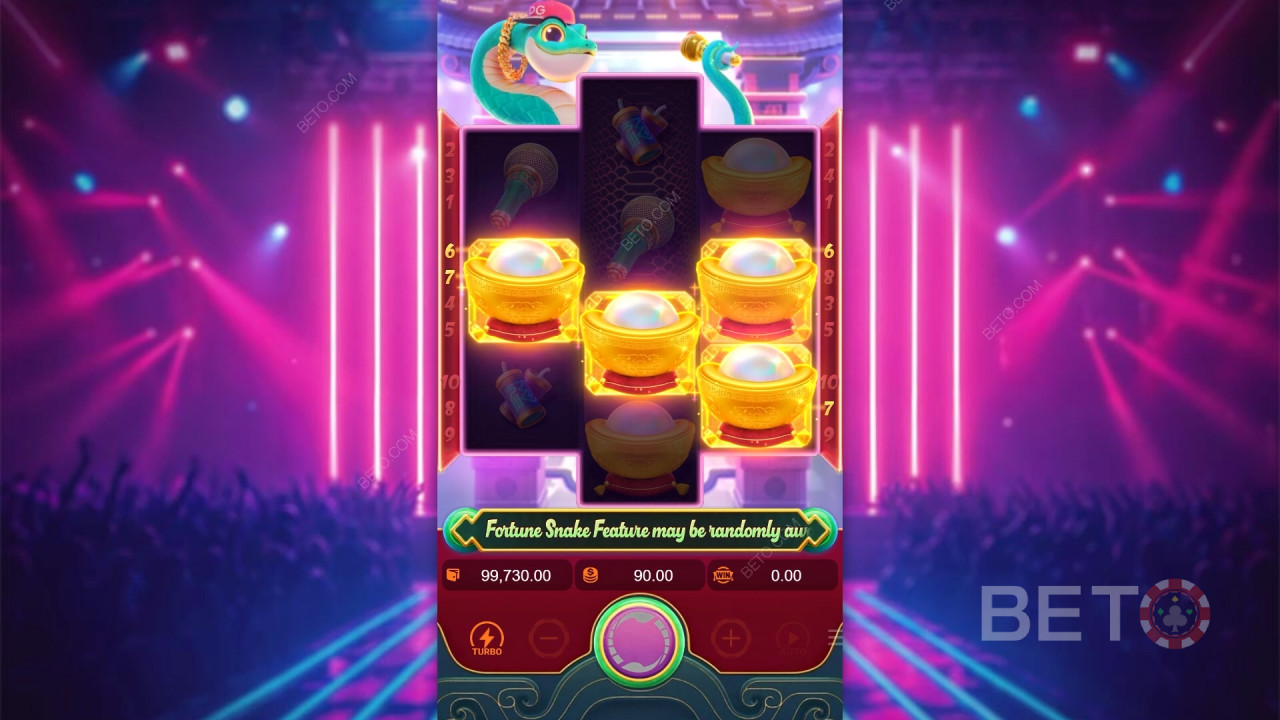 شرح ميزات المكافآت في Fortune Snake بواسطة PG Soft