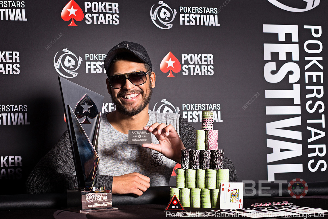 PokerStars يحصد العديد من الجوائز والجوائز المرموقة