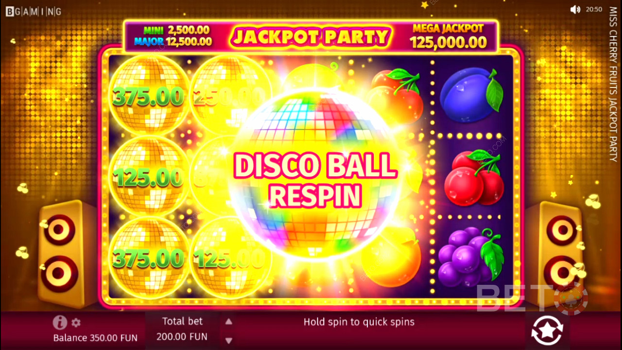 اربط ست كرات ديسكو أو أكثر عبر البكرات لفتح ميزة Disco Ball Respin